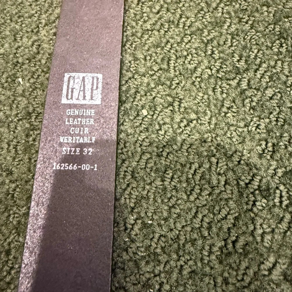 GAP Black Leather Belt Size 32